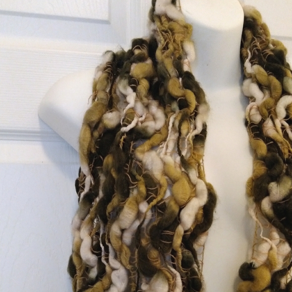 New Mimco (?) scarf - NWOT - Picture 5 of 7